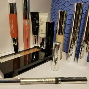 NEW TRISH MCEVOY MAKE UP SET AND CASE.